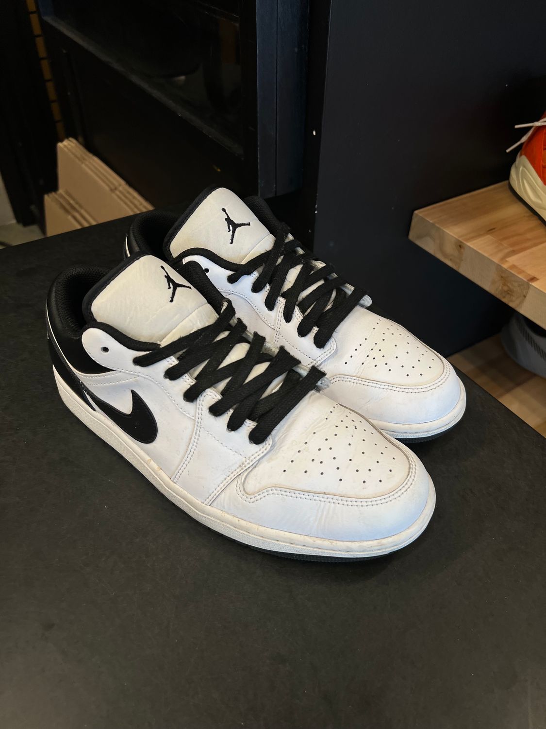 Jordan 1 Low White Black Size 11, PREOWNED NO BOX*