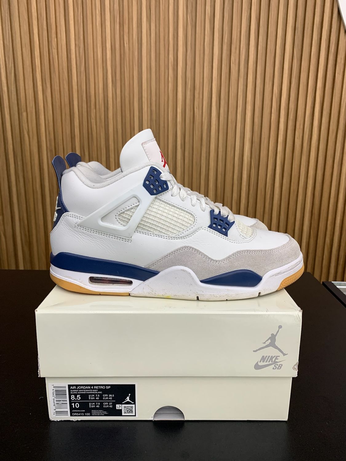 Jordan 4 Retro SB Navy Size 8.5, PREOWNED*