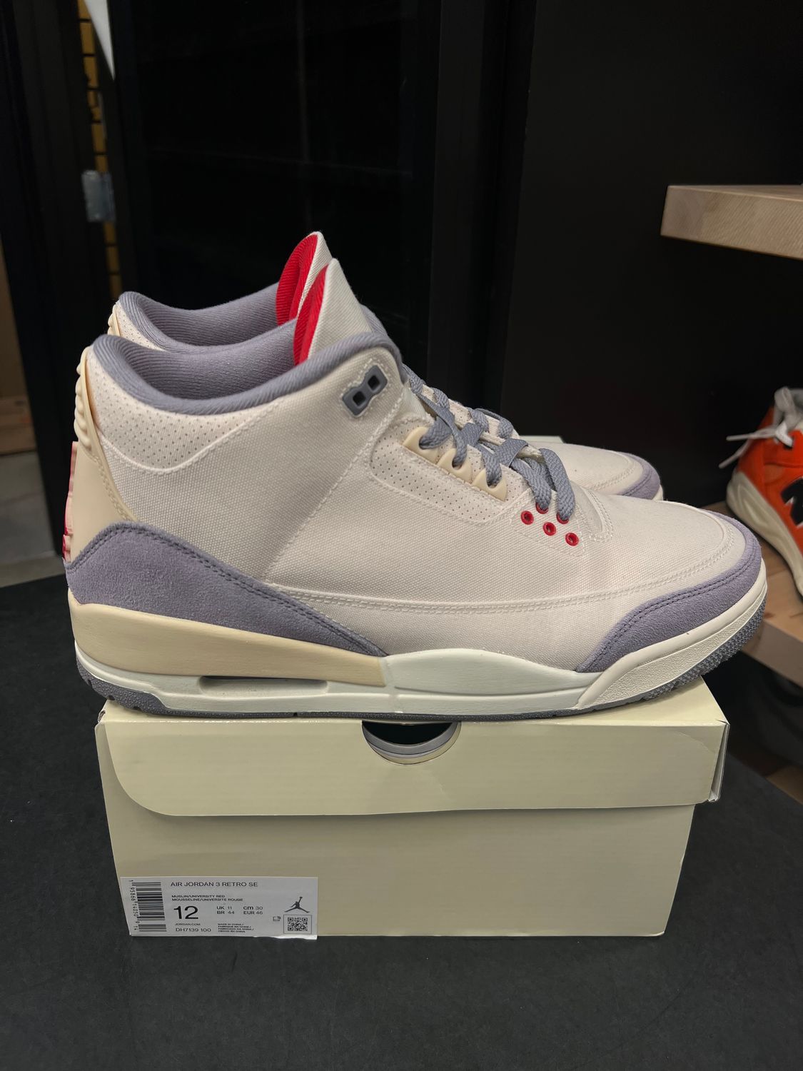 Jordan 3 Retro Muslin Size 12, PREOWNED