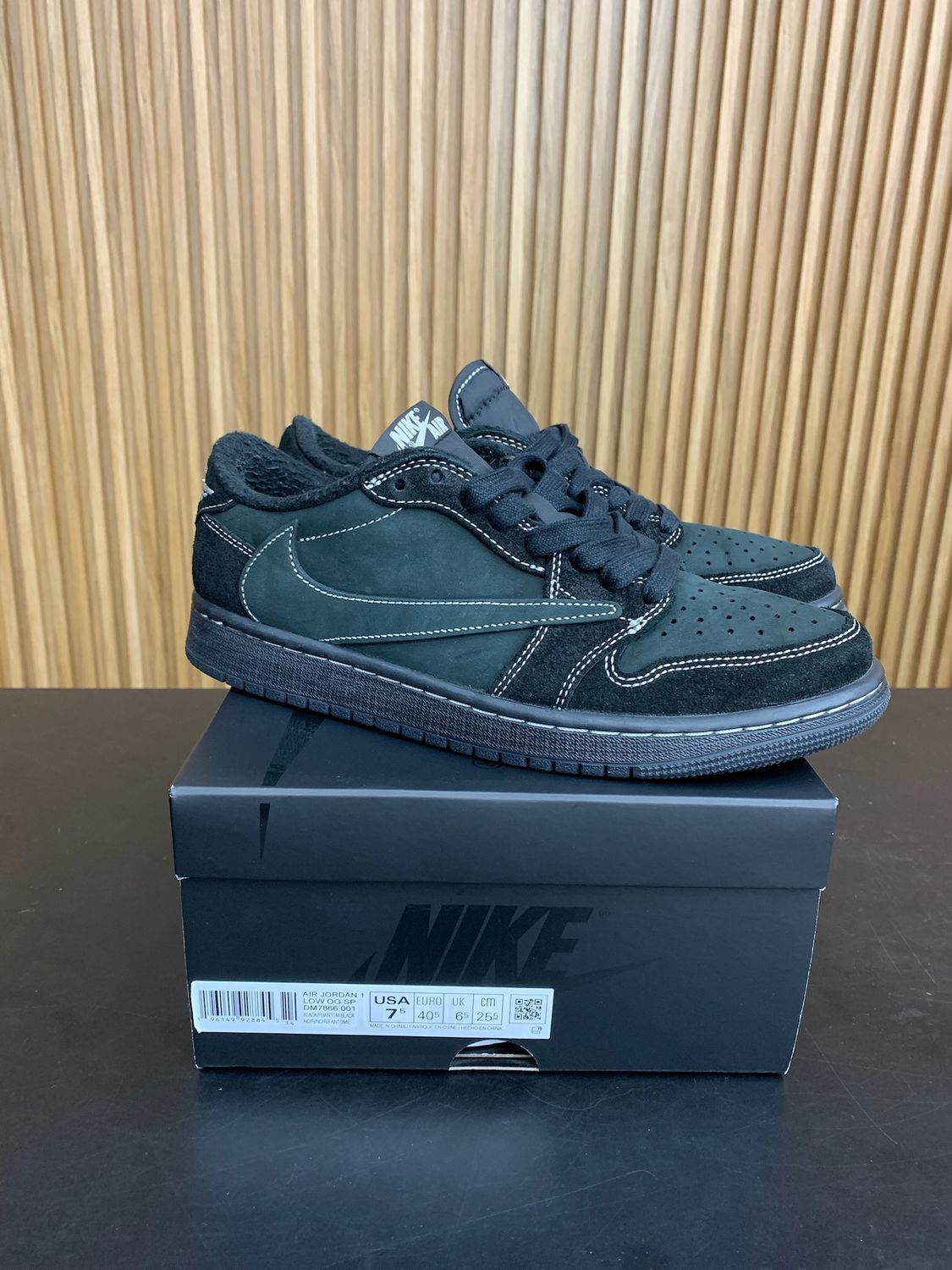 Jordan 1 Retro Low OG SP Travis Scott Black Phantom Size 7.5, PREOWNED