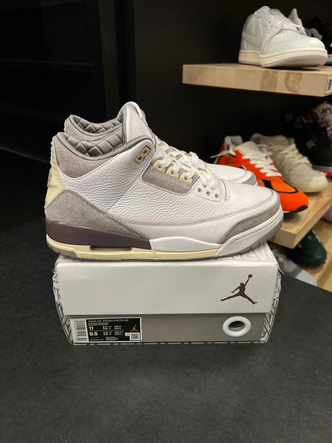 Jordan 3 Retro SP A Ma Maniére (Women's) Size 11W, PREOWNED