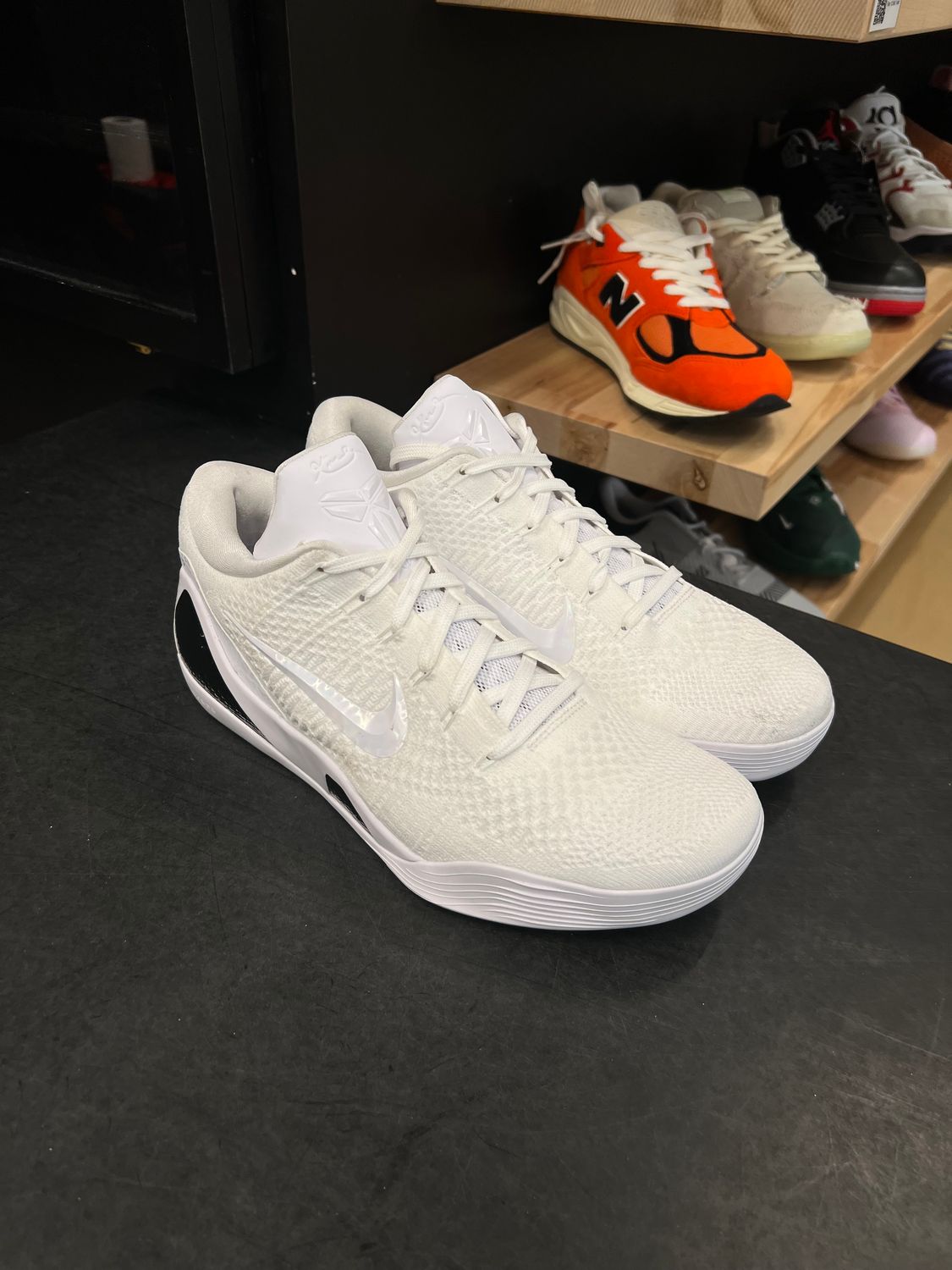Nike Kobe 9 Elite Low Protro Halo Size 10.5, PREOWNED