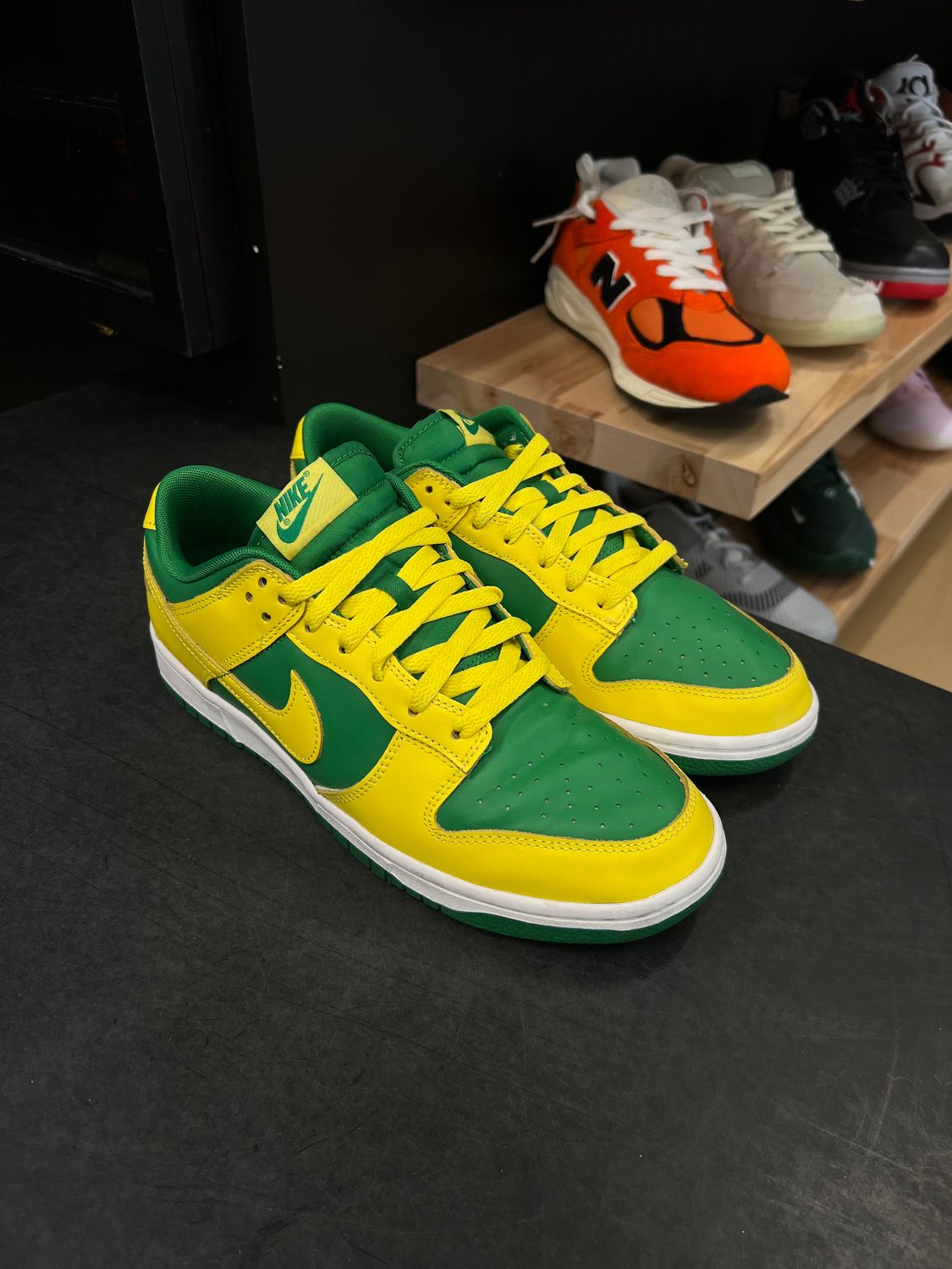 Nike Dunk Low Retro Reverse Brazil Size 9.5, PREOWNED