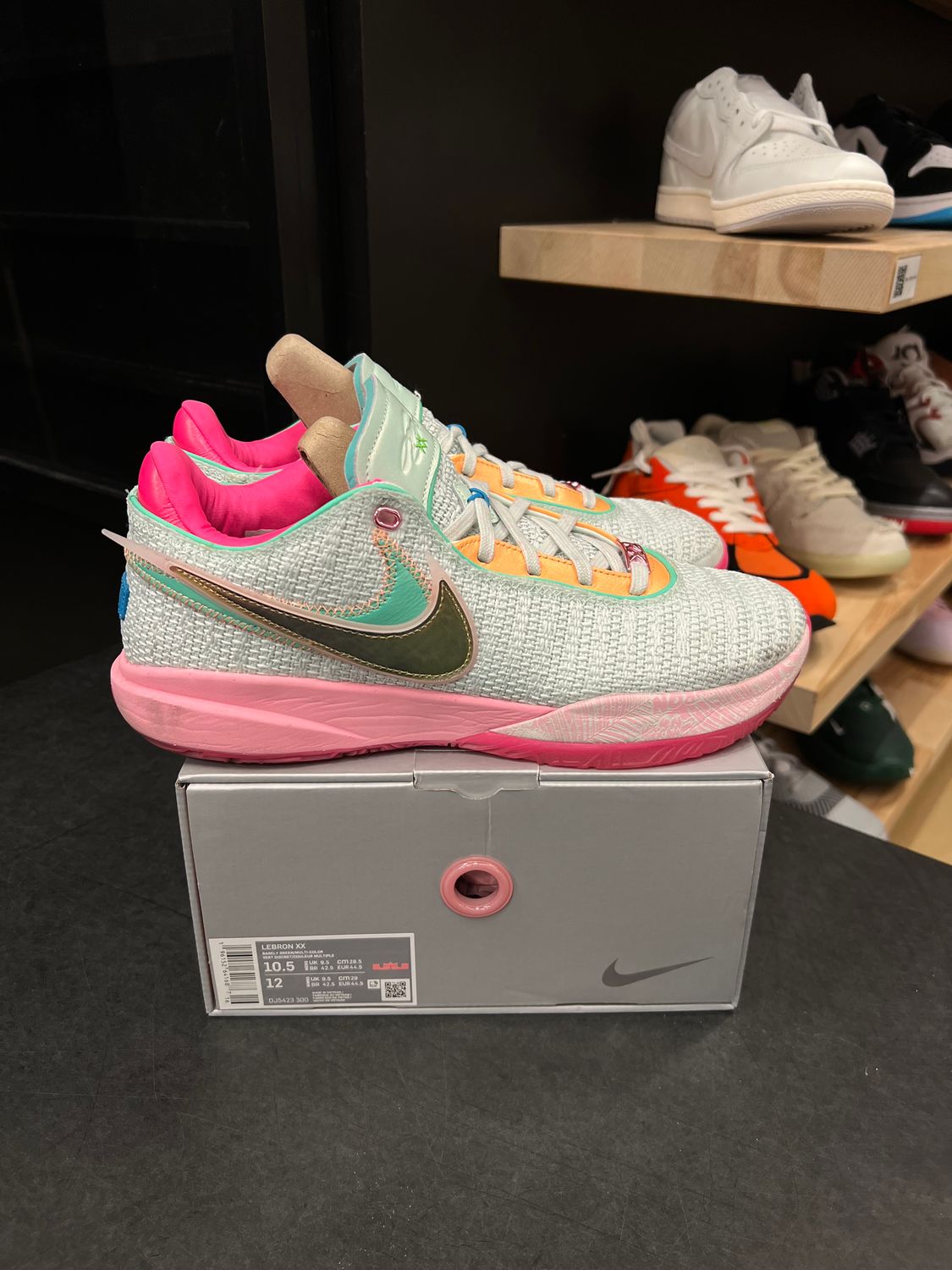 Nike LeBron 20 Time Machine Size 10.5, PREOWNED