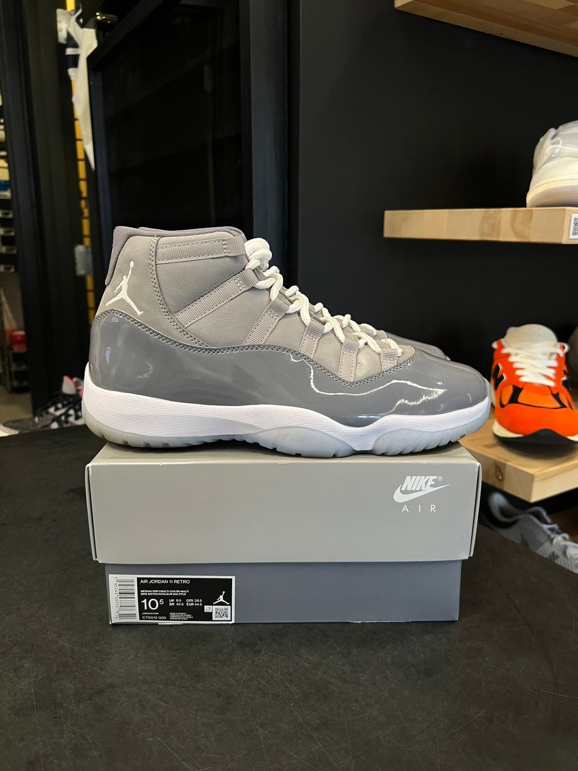 Jordan 11 Retro Cool Grey (2021) Size 10.5, PREOWNED*