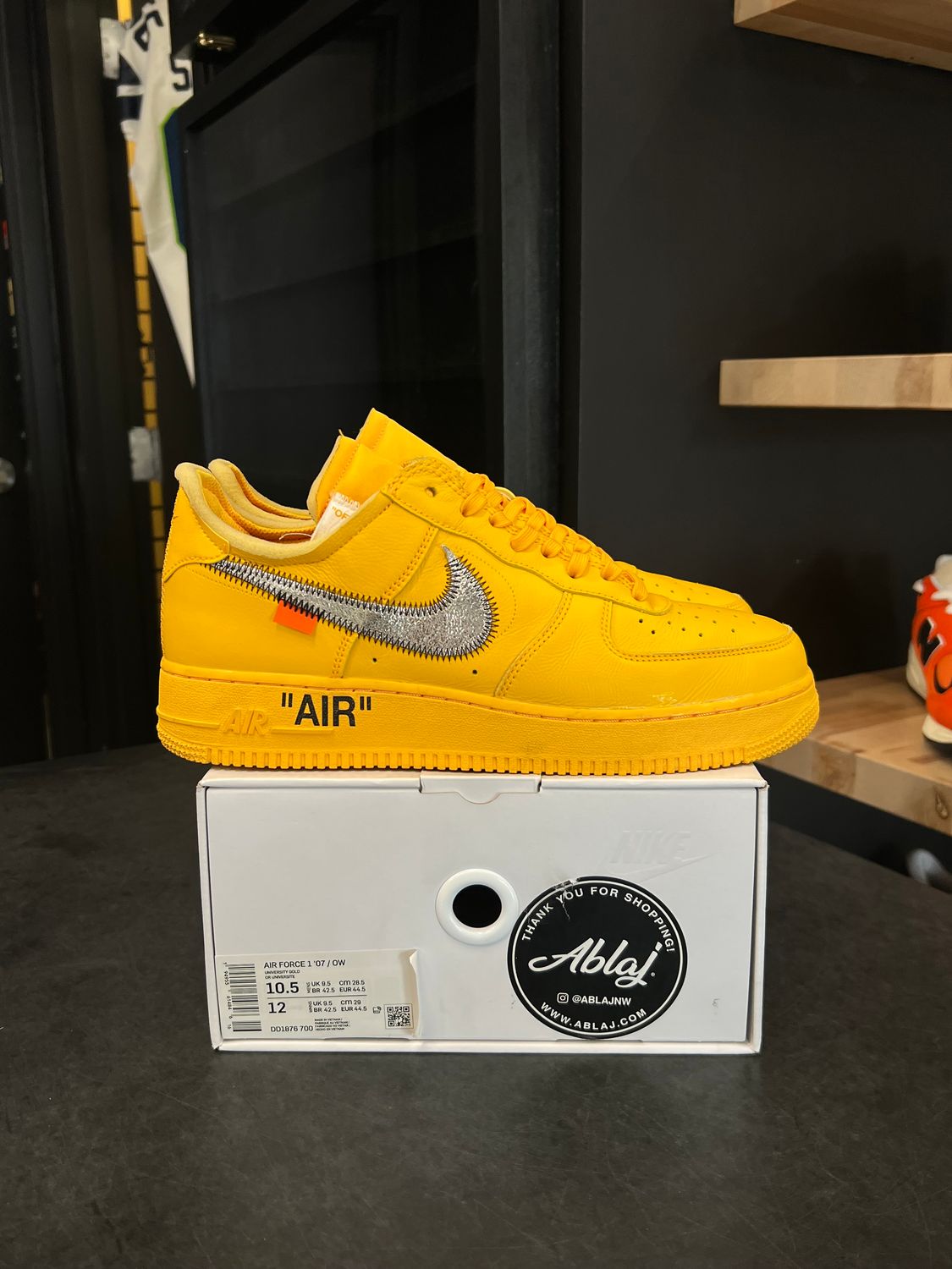 Nike Air Force 1 Low Off-White ICA University Gold Size 10.5, PREOWNED*
