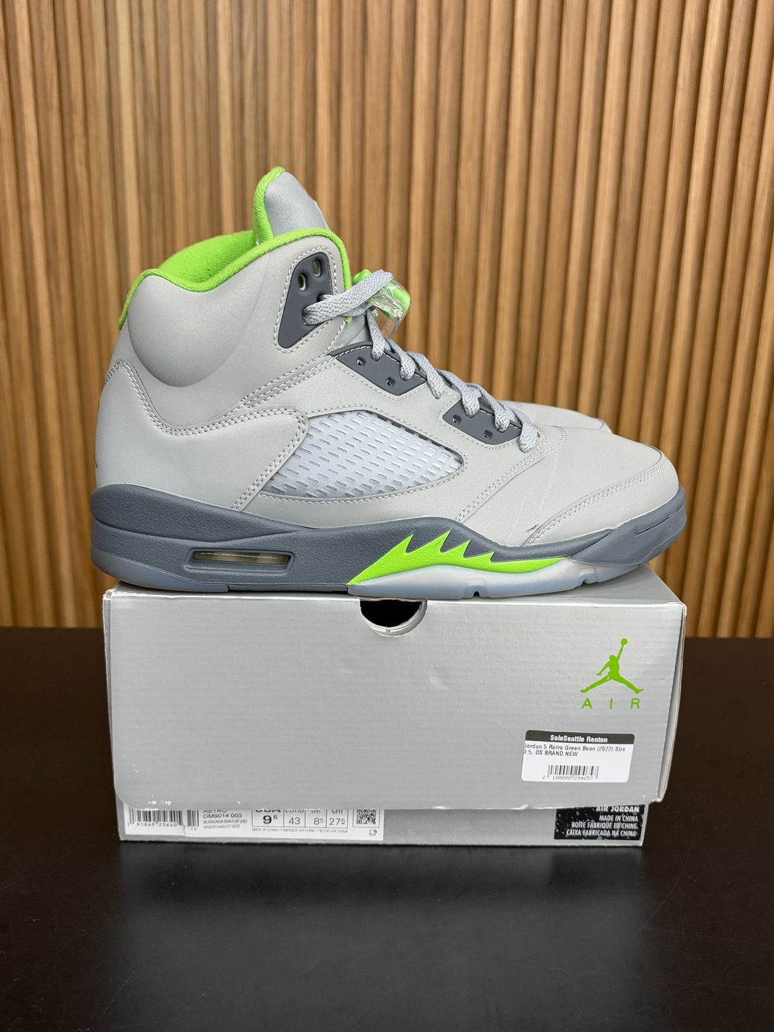 Jordan 5 Retro Green Bean (2022) Size 9.5, PREOWNED