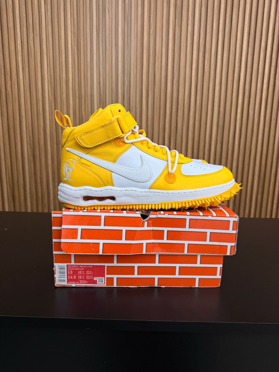Nike Air Force 1 Mid SP Off-White Varsity Maize Size 13, PREOWNED