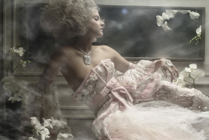 Chanel Haute-Couture for Harper&#39;s Bazaar Magazine
