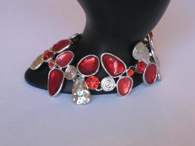 RED GRAPES BRACELET