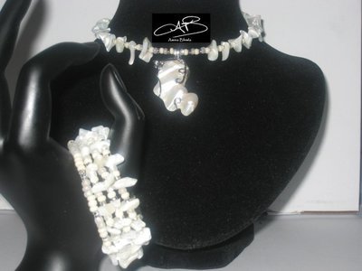 IVORY WRAPPED PEARL SET