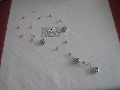 Silver Roses Necklace