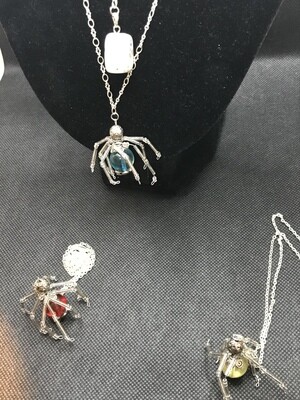 SPINNER NECKLACES
