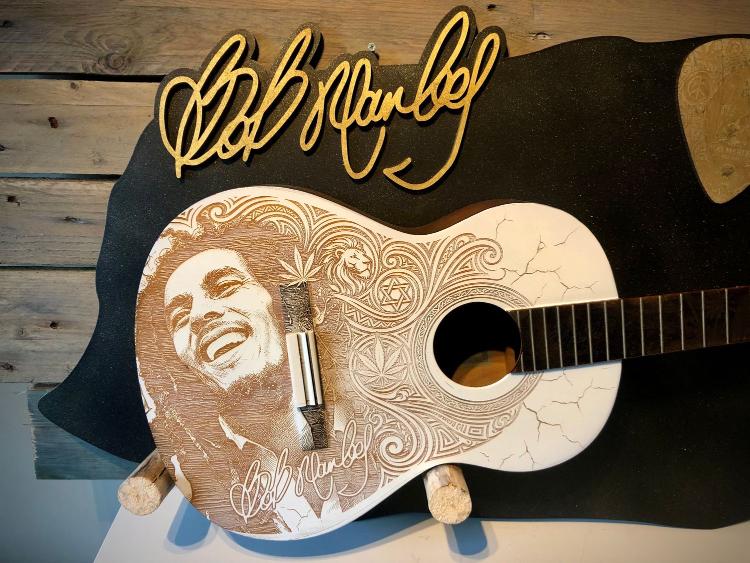 Bob Marley "One Love" – Lasergravert Unika Kunstgitar