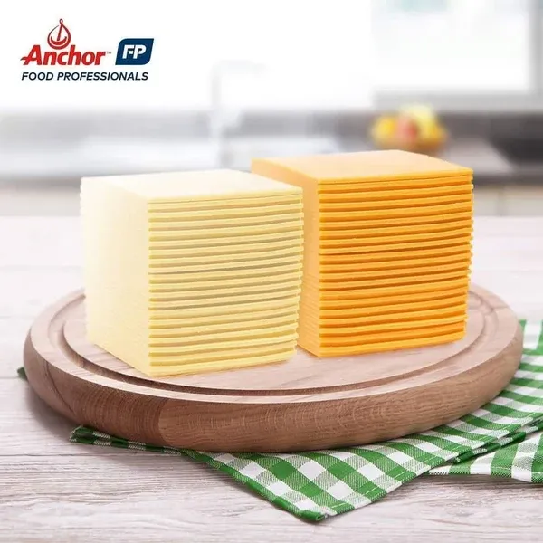 Anchor Processed Colored CHEDDAR 84 Slices Cheese 1kg - Burger Slices