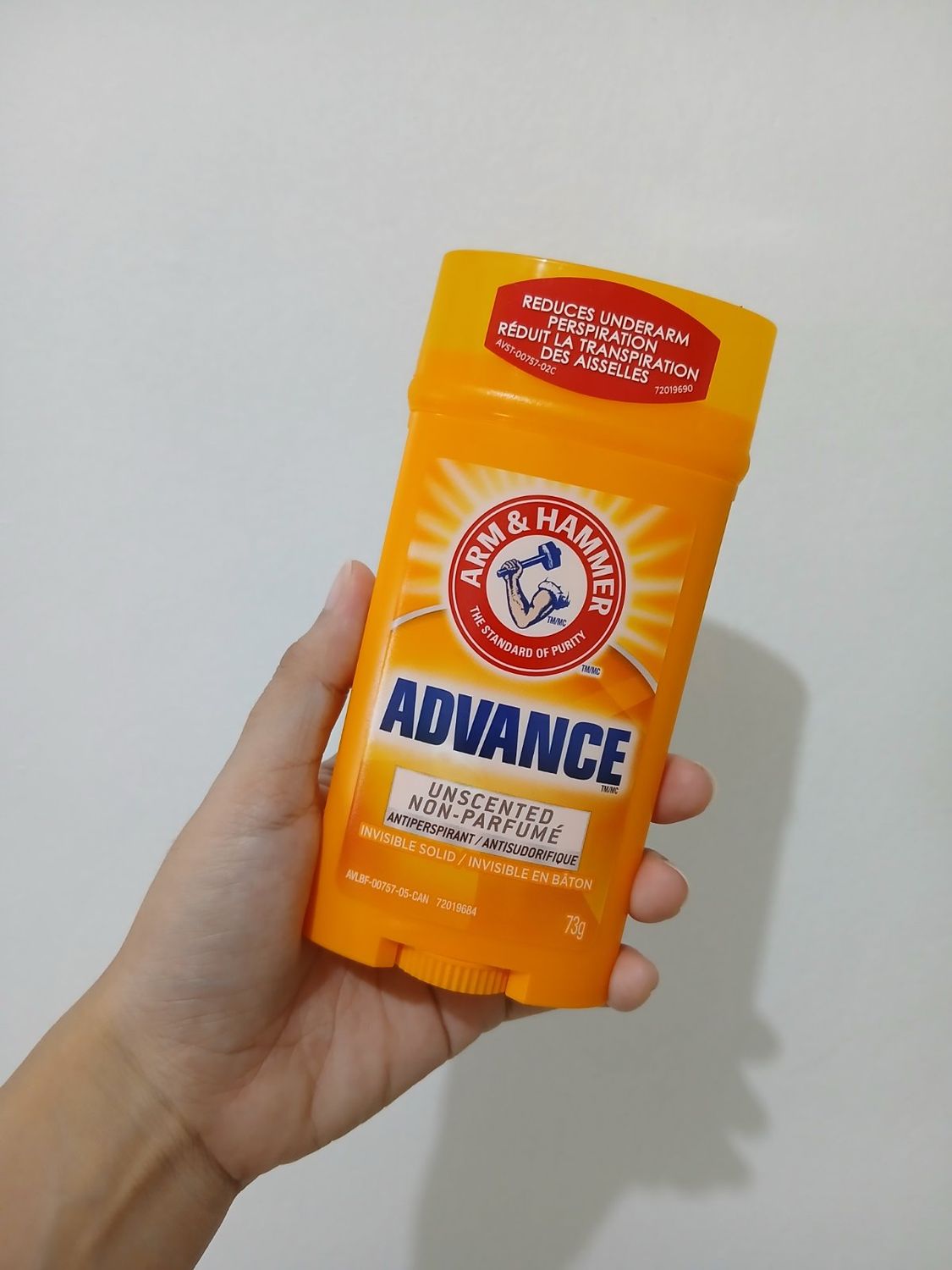 Arm &amp; Hammer ADVANCE ANTIPERSPIRANT INVISIBLE SOLID UNSCENTED 73g