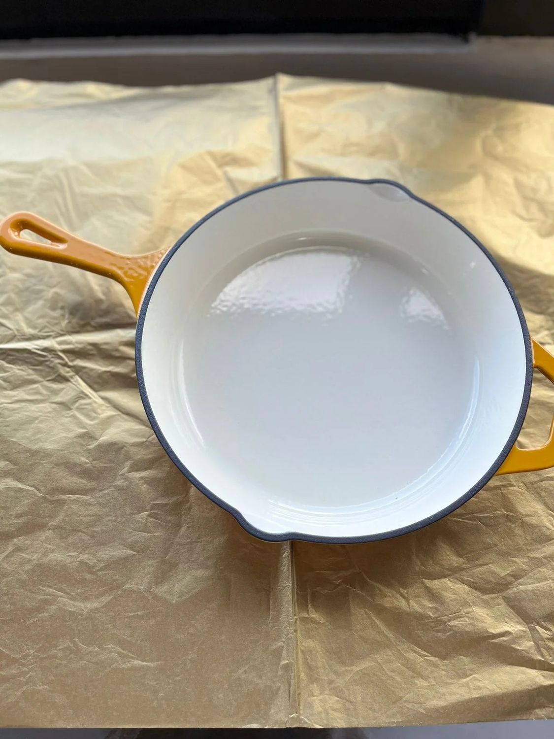 Happiness YELLOW ENAMELED CAST IRON KITCHENWARE PAN - 42cm x 27.5 x 7.5cm / 2.4kg