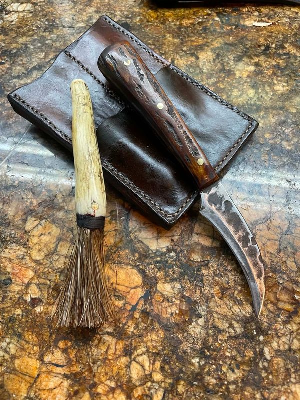 Jason Made Mushroom Knife With Antler Handle With Antler Horse Hair brush, And Carrying Case Jason Made Mushroom Knife With Antler Handle With Antler Horse Hair brush, And Carrying Case