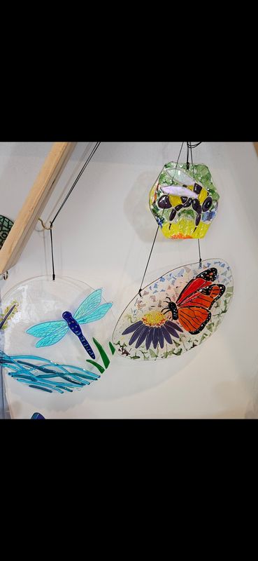 GLASS FUSING - MAKE A SMALL ART PIECE with Tash Sim GLASS FUSING - MAKE A SMALL ART PIECE with Tash Sim