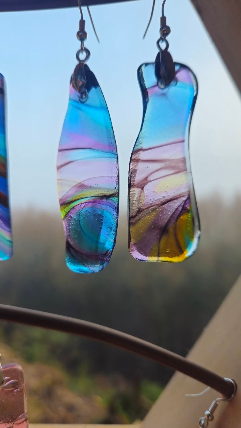 INTRODUCTION TO GLASS FUSING - MAKE A JEWELLERY PIECE with Tash Sim