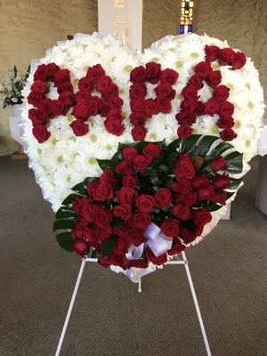 36" Closed Heart ***Plus $100 For Rose Lettering***
