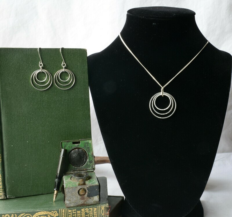 Concentric Circles Pendant