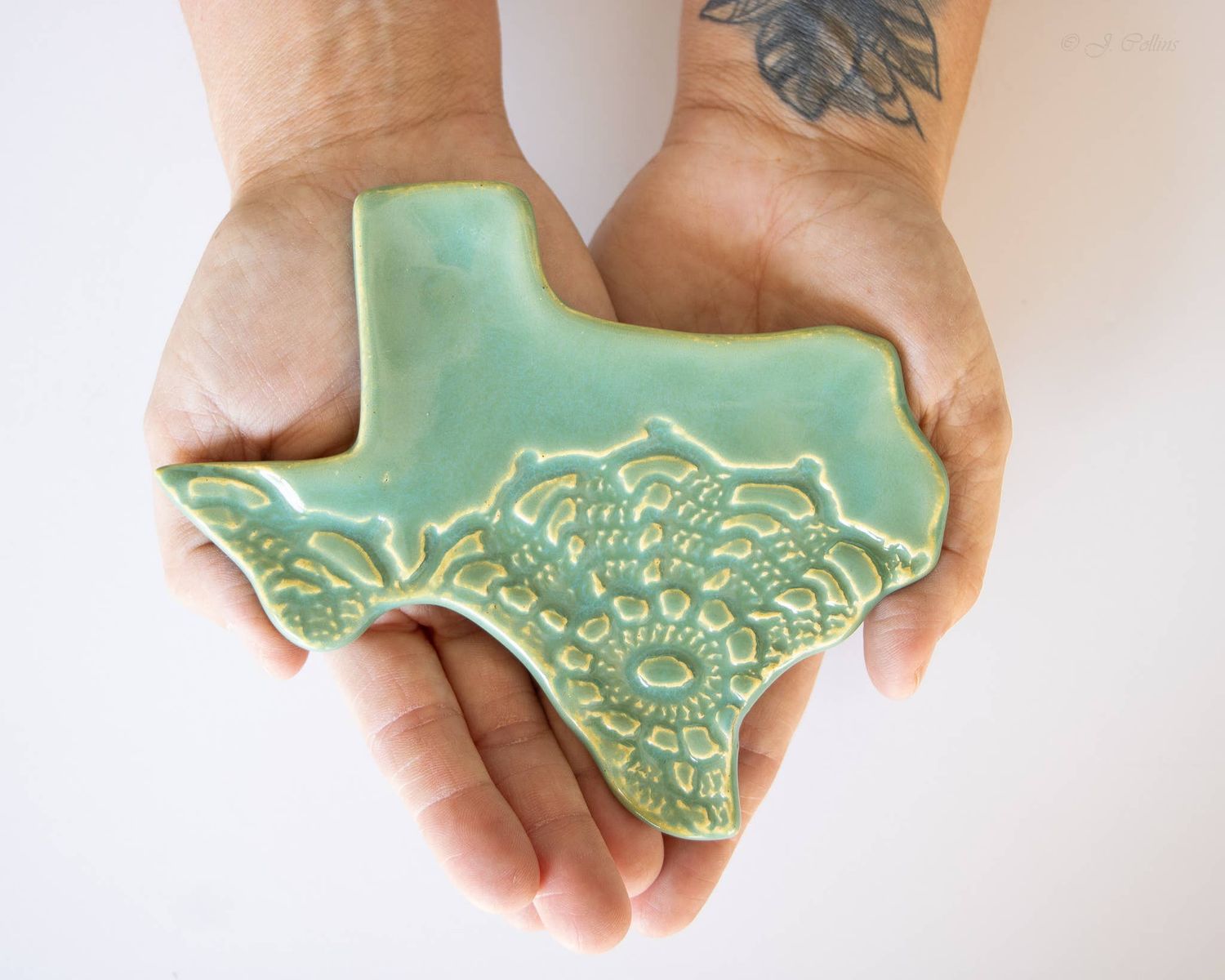 Prodigal Pottery - State Dish: Blue Bell / Alabama