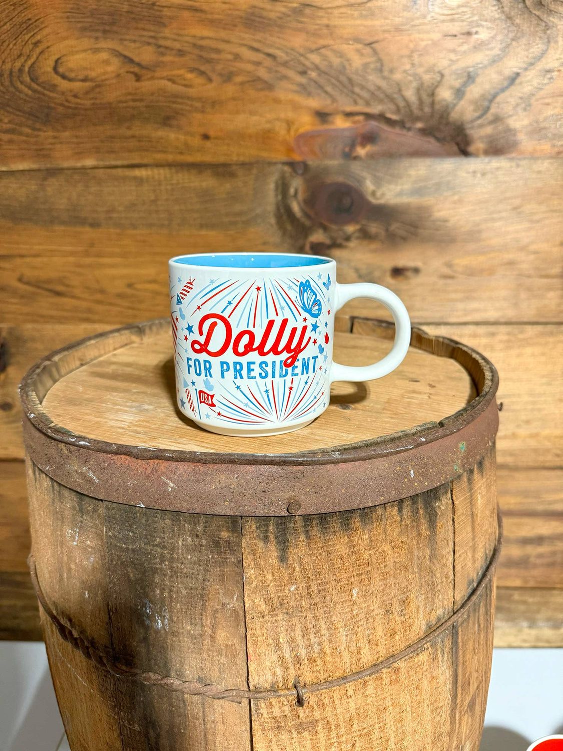 SOUTHERN FRIED DESIGN BARN - Dolly For President Stars and Stripes Mug