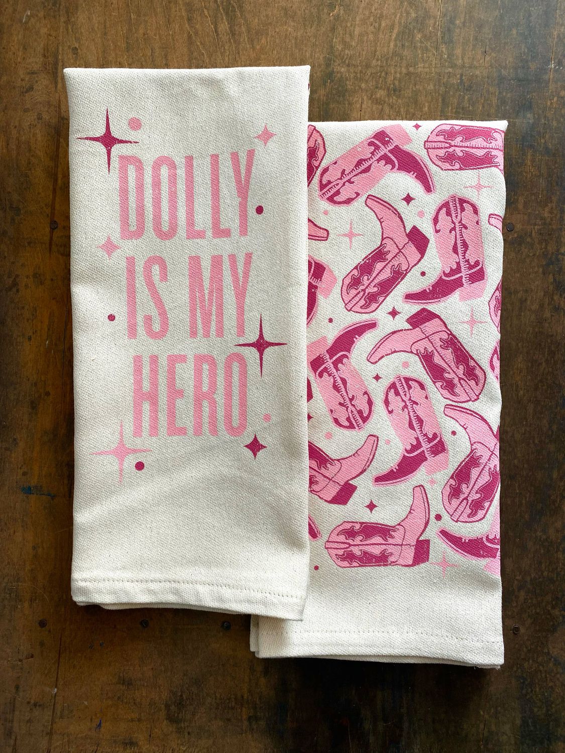 SOUTHERN FRIED DESIGN BARN - Dolly Is My Hero Kitchen Towel