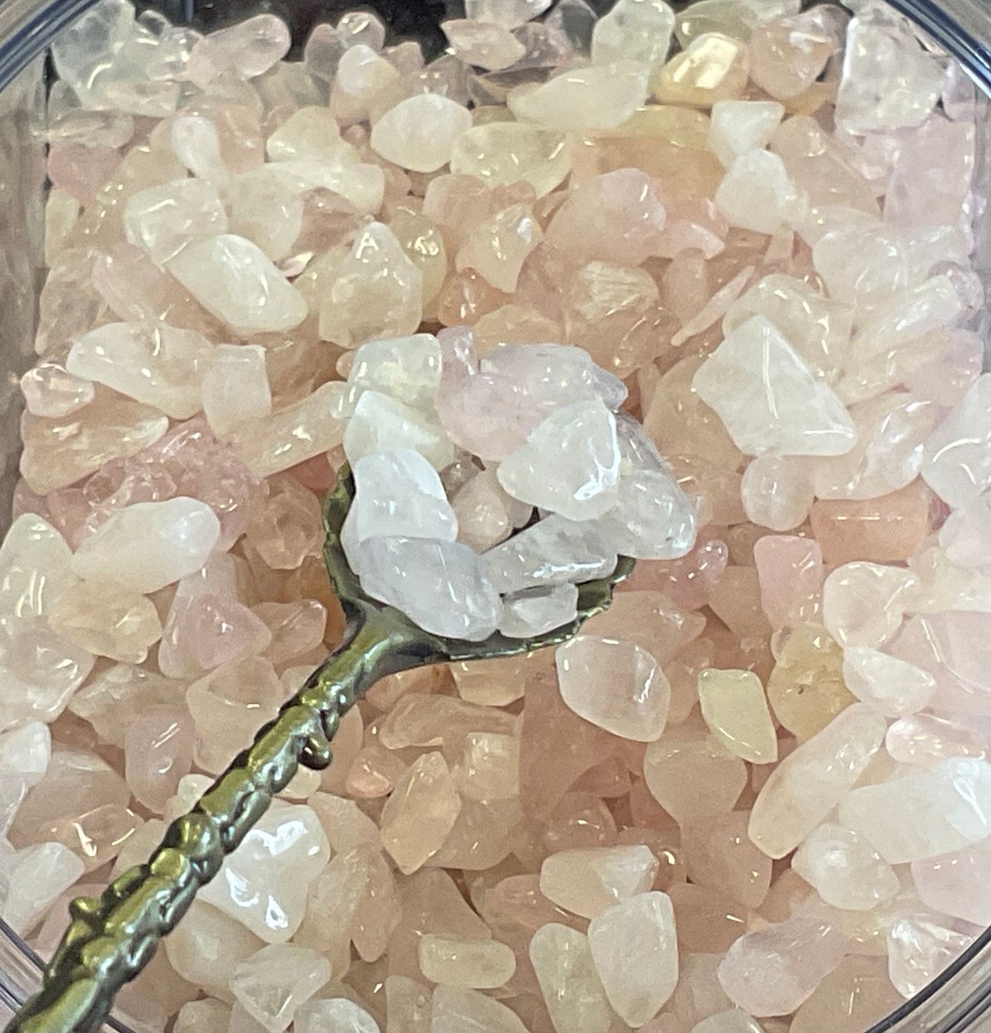 Rose Quartz Chips 5 Scoops $1