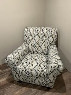 Syracuse Bellshill Ocean Accent Chair