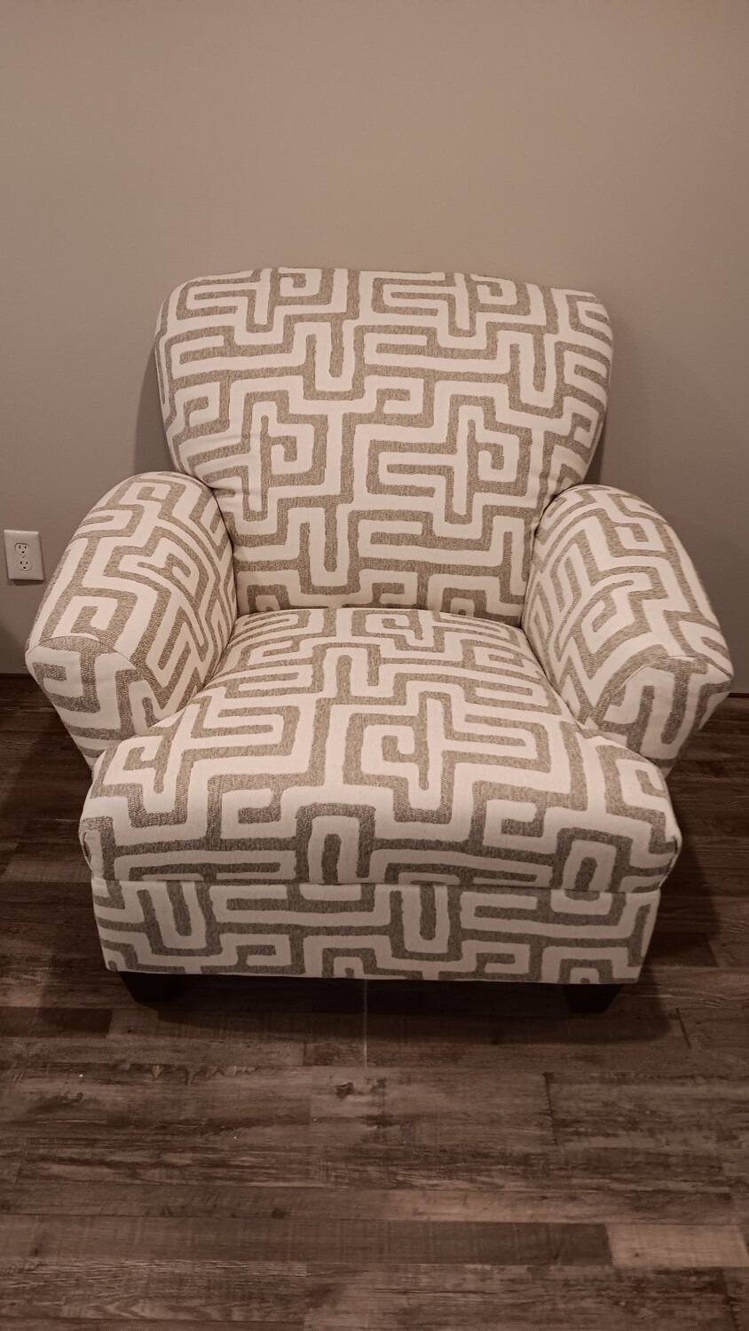 AC932B ACCENT CHAIR