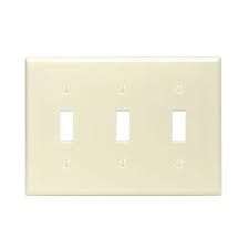 3 GANG LIGHT PLATE IVORY