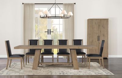 Dining Room Table & Chairs