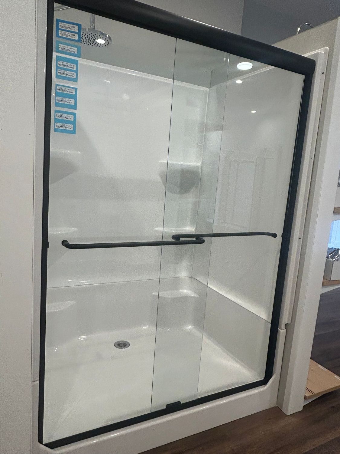 42x54 Lyons Shower Set