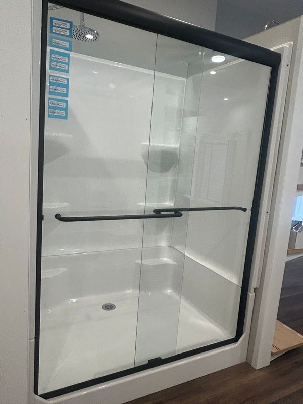 42x54 Lyons Shower Set