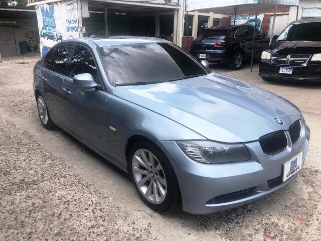 B M W 328I  2011