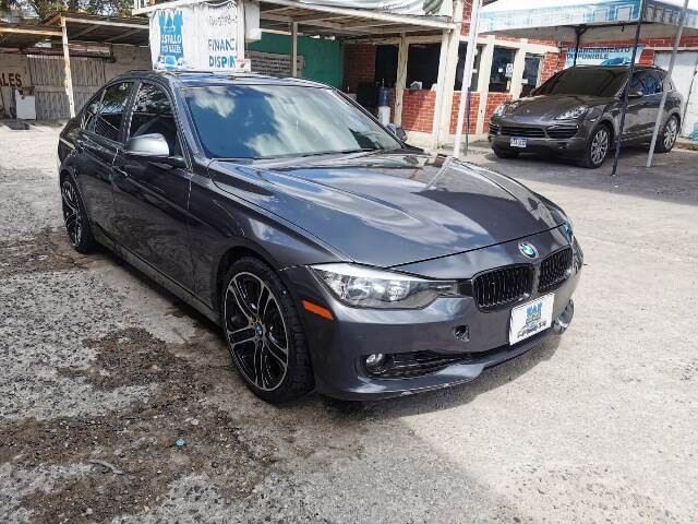 B M W 3228i  2014