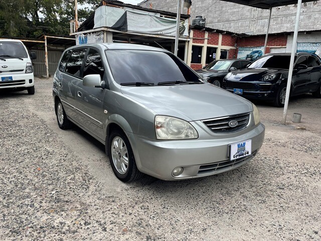 KIA CARENS MINI VAN 2003