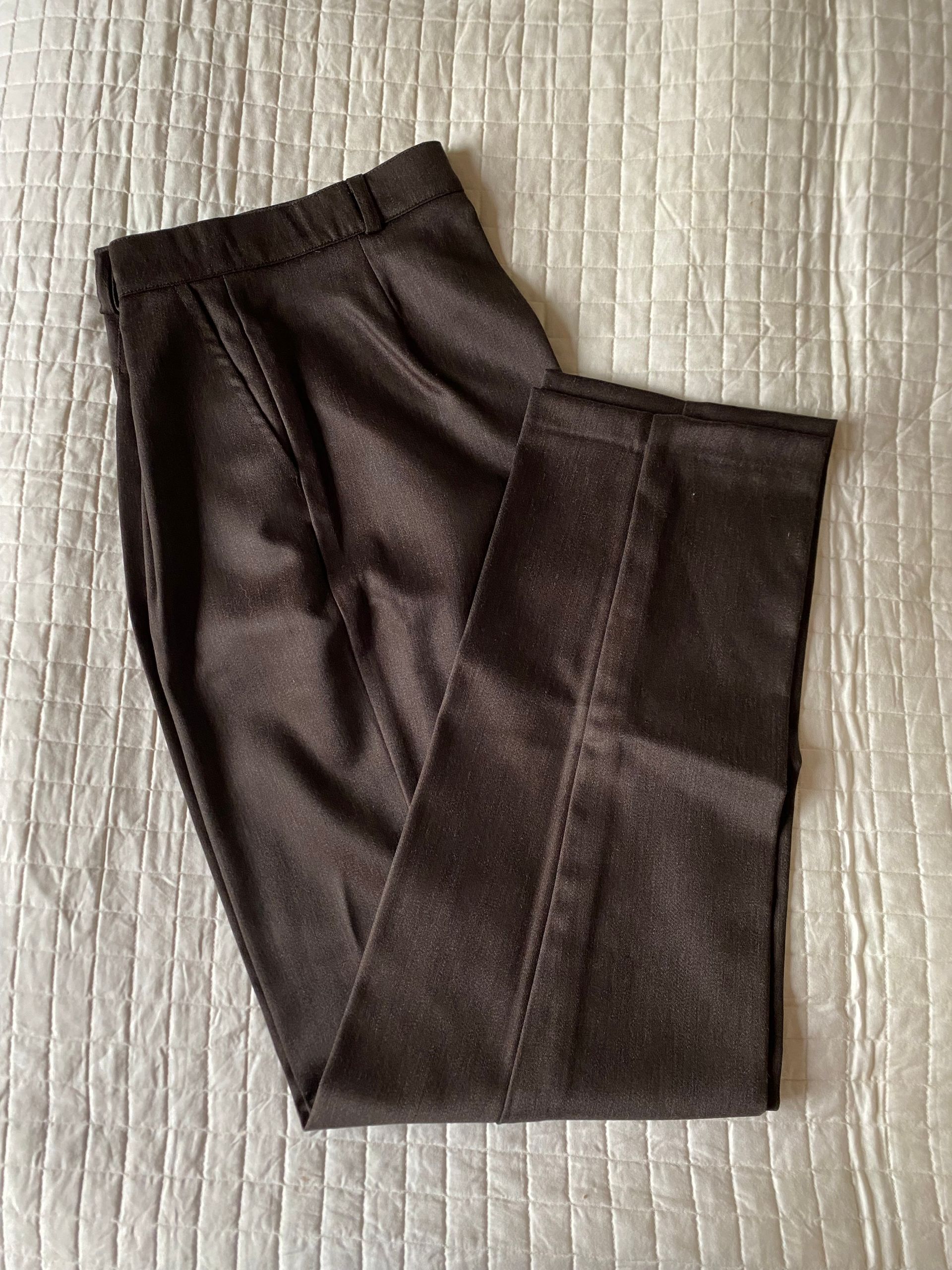 Pantalone modello classico con pence - 100% lana merinos - colore caffè