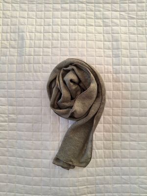 Sciarpa unisex - 100% canapa - misura media - colore verde oliva - n.109 Sciarpa unisex - 100% canapa - misura media - colore verde oliva - n.109