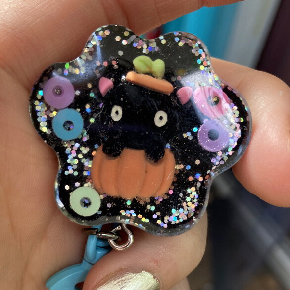 Epoxy Cat Paw Keychain