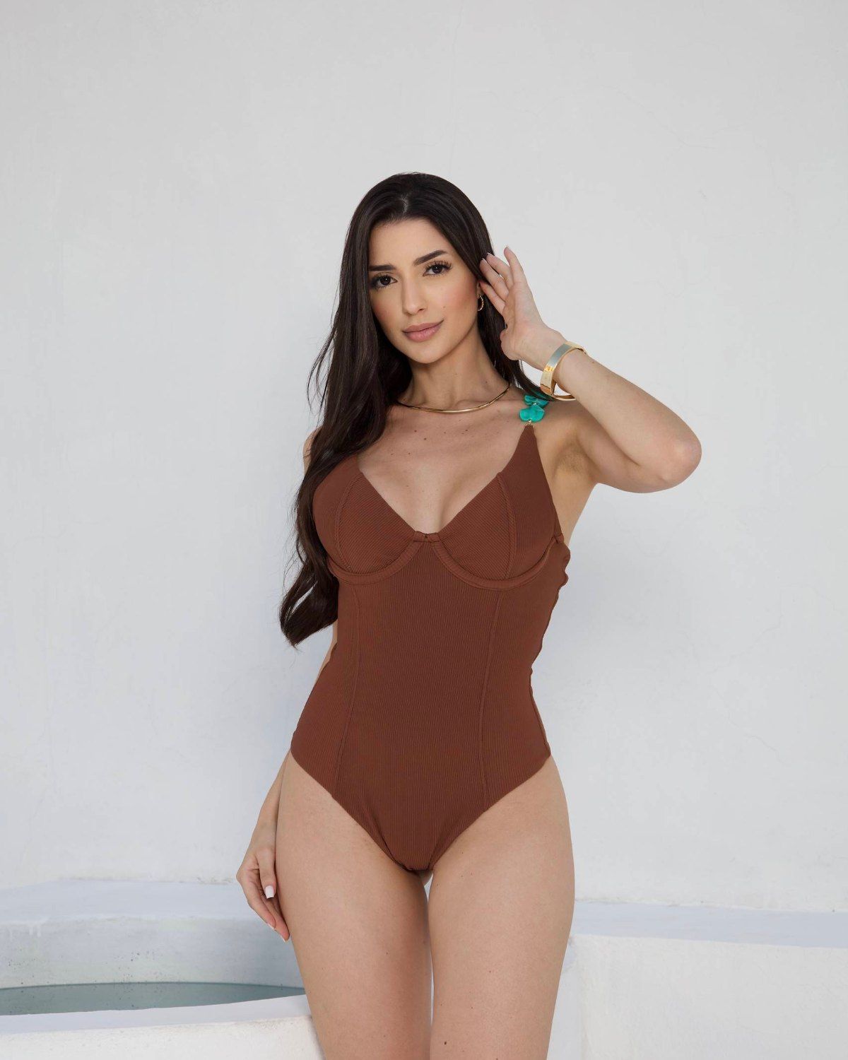THE ONE-PIECE