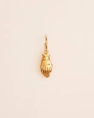 Single hand hoop in gold plated silver W&amp;H