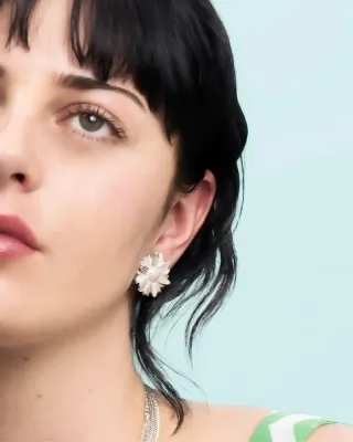 Stud earrings with daisy Silver W&amp;H