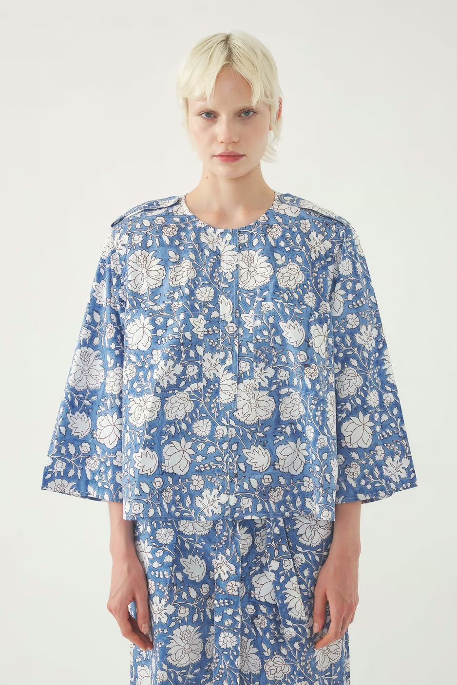 June Blouse - blue ANTIK BATIK