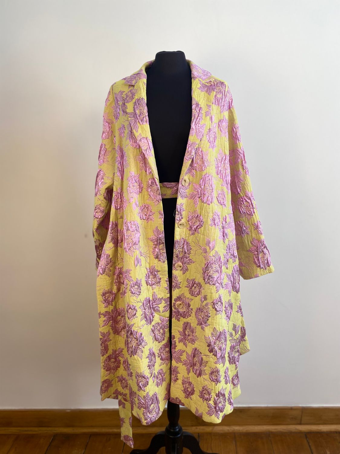 Butter yellow pink blossom coat with splits PSOPHIA