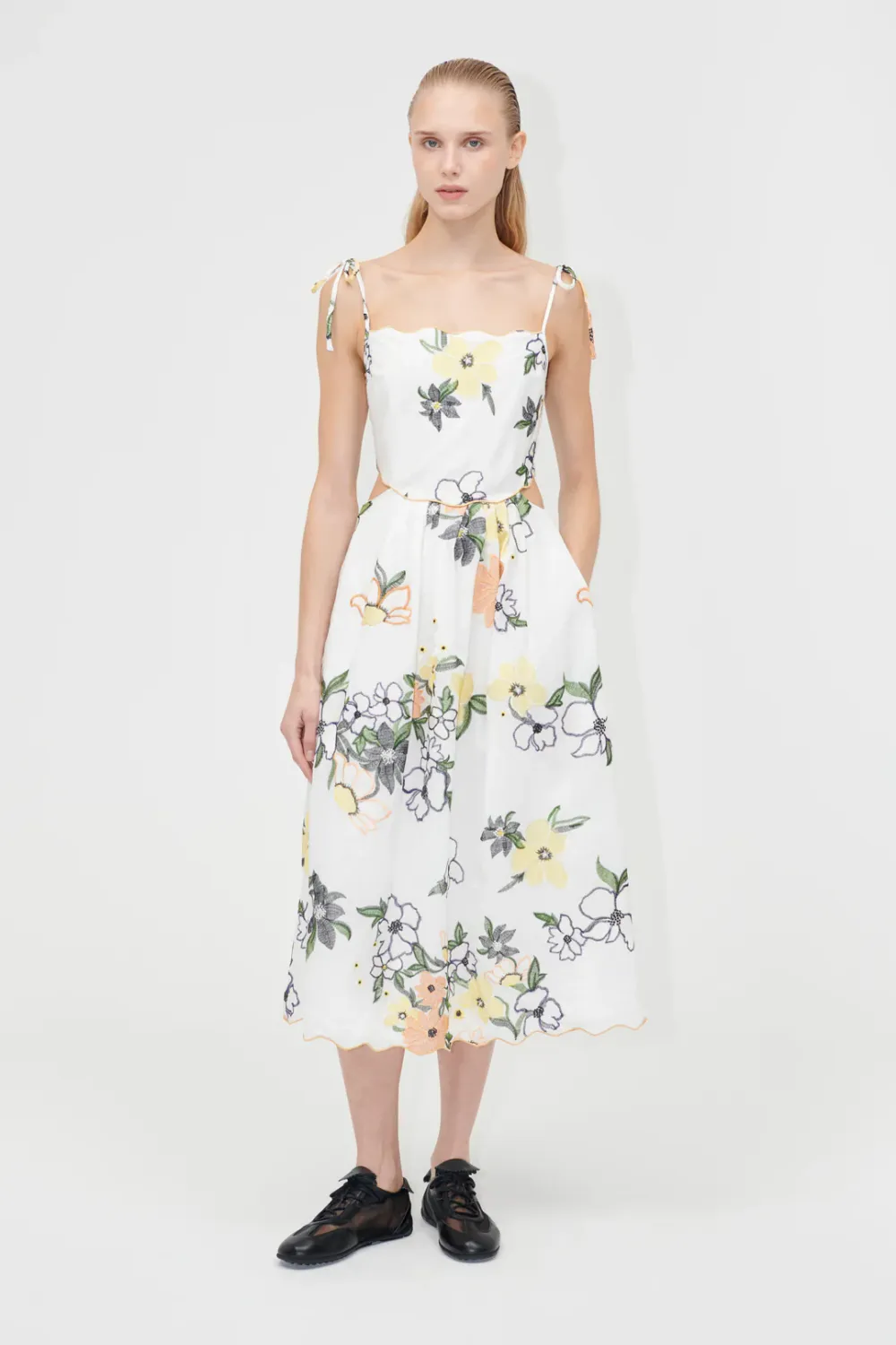 Scalloped Cut-out Dress - Wild Flowers embroidery STINE GOYA
