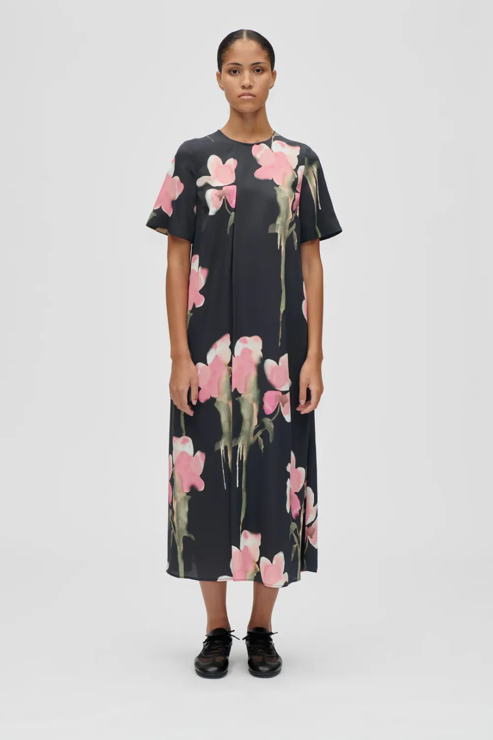 Flowy Short Sleeve Midi Dress STINE GOYA