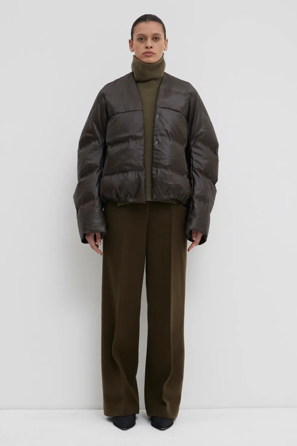 Jhadim oversized v-neck puffer - seaweed CHRISTIAN WIJNANTS